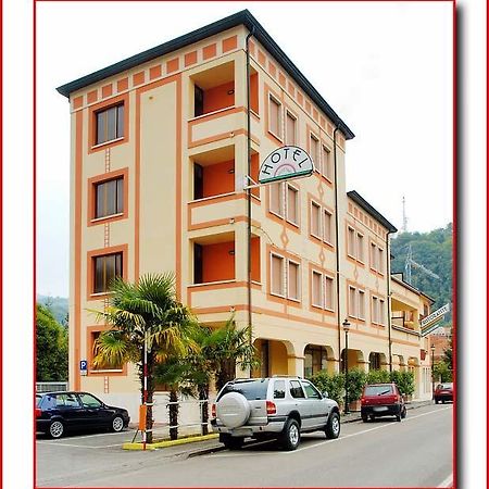 Hotel Ristorante Fratelli Zenari Chiampo Exteriér fotografie