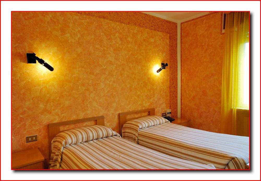 Hotel Ristorante Fratelli Zenari Chiampo Exteriér fotografie